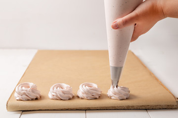 The process of making marshmallow for family and friends