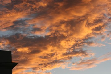 Fototapeta premium cloudy sky at sunset on an autumn afternoon