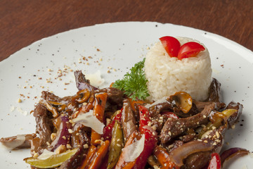  veal in soy sauce with mushrooms and rice