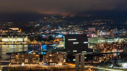 Fototapeta premium Nocny widok na Oslo stolicę Norwegii