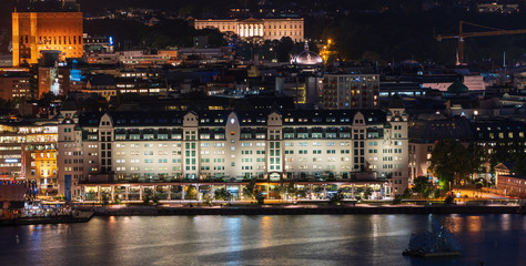 Nocny widok na Oslo stolicę Norwegii