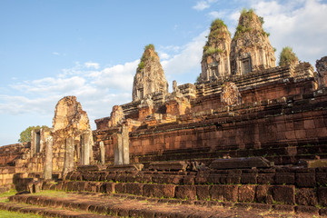 Fototapeta na wymiar Angkor Wat in Siem Reap, Cambodia old
