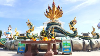 statue in bangkok thailand