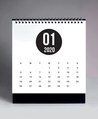 Simple desk calendar 2020 - January
