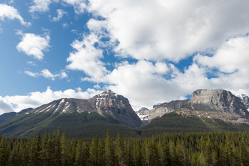 Fototapeta premium Ridgeline in Banff National Park Canada