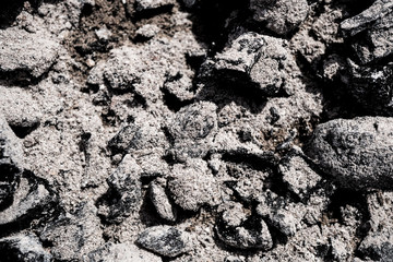 The texture of the ashes