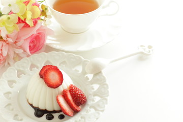 Strawberry and Kanten Jelly for healthy dessert image