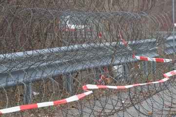 razor wire at border