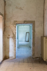 Fototapeta na wymiar Urban exploration in an abandoned villa