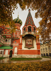 Fototapeta na wymiar Saint Basil Cathedral at the Red Square
