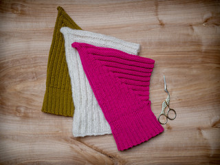 Kinderm&uuml;tzen stricken