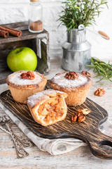 Traditional smerican shortbread apple mini-pie