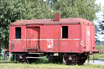 Fototapeta na wymiar Une voiture de train abandonnée