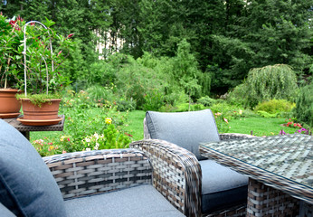 outdoore garden with table and chairs