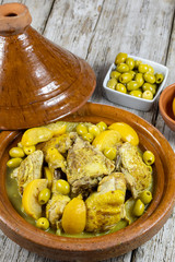 tajine de poulet au citron et olives