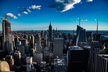Looking South from the top of Manhattans midtown (NYC, USA) © rmbarricarte
