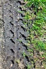 tyre tread in mud 