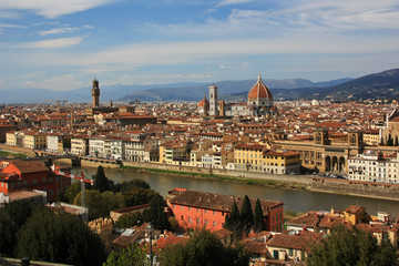 Fototapeta na wymiar View of the medieval city of Florence, Italy