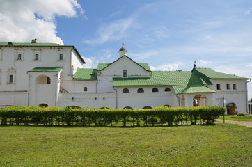Fototapeta na wymiar The complex of bishops chambers in the Suzdal Kremlin. Suzdal, Vladimir region, Russia. The Golden ring of Russia