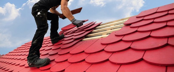 New roof covering in progress (Panoramic image) - obrazy, fototapety, plakaty
