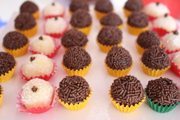 Brigadeiro e beijinho