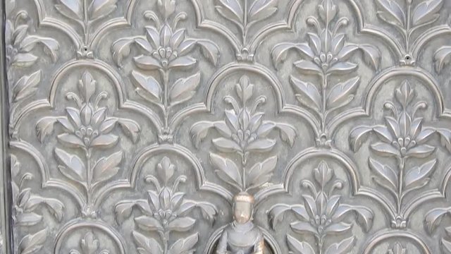 seamless pattern on door