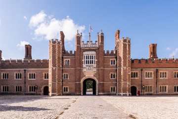 Hampton Court Palace England - obrazy, fototapety, plakaty