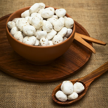 Tunta, also called white chuno or moraya, is a freeze-dried (dehydrated) potato made in the Andes region, mainly Bolivia and Peru. The potato is durable for a long time this way.