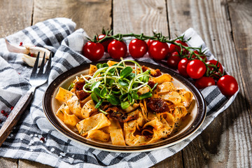 Pasta with sauce and sun-dried tomatoes