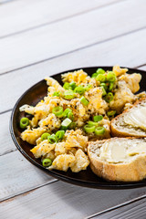 Scrambled eggs with sandwiches
