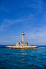 Leuchtturm im Mittelmeer