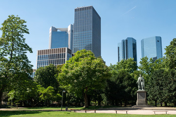 Frankfurt am Main, Taunusanlage