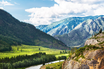 Fototapeta na wymiar Mountain valley and river Chuya. Altai Republic, Russia