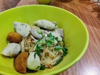 fish noodle with bean sprouts