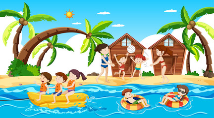 Obraz premium Active kids playing in outdoor scene
