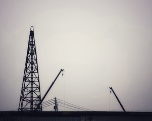 Obraz premium silhouette of crane