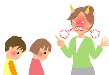 叱られている子供