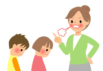 叱られている子供
