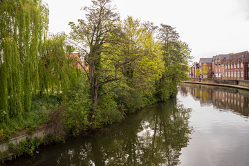 Fototapeta na wymiar The River Wensum in the centre of the city of Norwich
