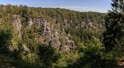 Panorama an der Wehlsteinaussicht im Elbsandsteingebirge in der Sächsische Schweiz