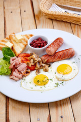 breakfast in the cafe