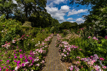 Obraz premium gardens at kiftgate court in the cotswolds england uk