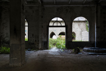 Fototapeta premium Urban exploration in an abandoned cement factory
