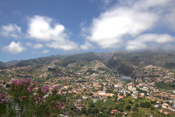 Fototapeta na wymiar Miradouro Pico dos Barcelos - Madeira - Portugal