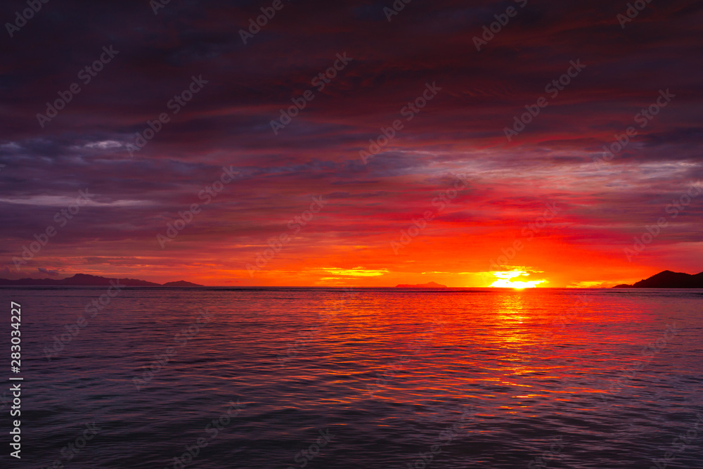 Wall mural sunset colors