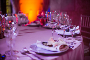 Table setting and decoration of the festive table.