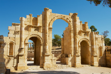 Fototapeta na wymiar South gate of the ancient Roman city of Gerasa, modern Jerash in Jordan..