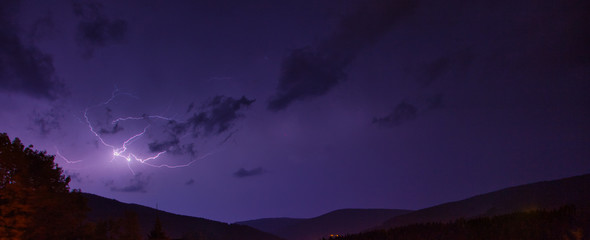 Sommergewitter in Spindlermühle Nationalpark Riesengebirge