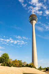 Rheinturm in Düsseldorf - Deutschland