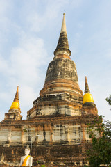 Fototapeta premium Ruin Pagoda of Wat Yai Chaimongkol in Ayutthaya ,Thailand.